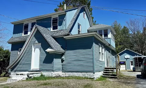 121 Bates St, Millinocket, ME 04462