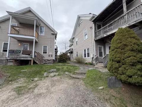 15-17 Pleasant St, Auburn, ME 04210