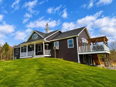 255 Federal St, Alfred, ME 04002