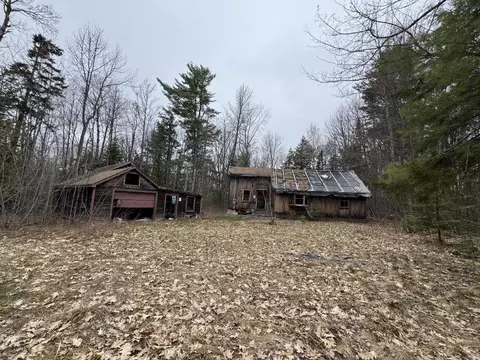 26 Faloon Rd, Woodville, ME 04457