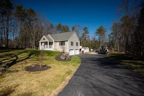32 Libby Rd, Casco, ME 04015