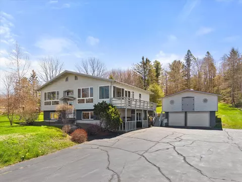 10 Sunset Dr, Holden, ME 04429