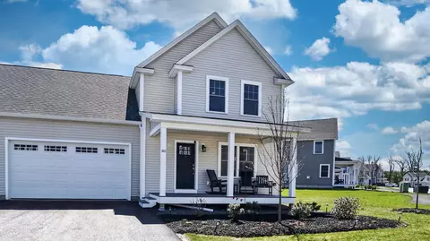 146 Falcon Crest Dr #44, Gorham, ME 04038