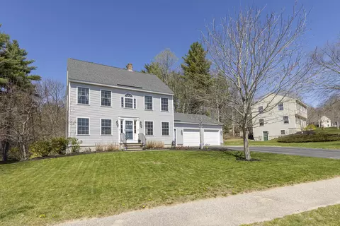 86 Gateway Commons Dr, Gorham, ME 04038