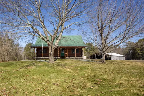 33 Lawrence Rd, Dresden, ME 04342