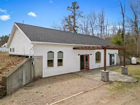 65 B Augusta Rd, Belmont, ME 04952