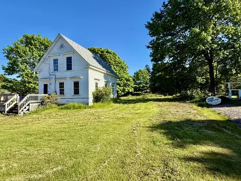 Exterior - 111 E Main St, Vinalhaven, ME 04863 photo 3 of 4