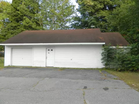 11 Wilson St, Sanford, ME 04073