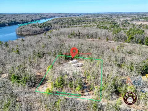 41 Cain Ln, West Gardiner, ME 04345
