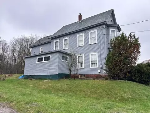 Exterior - 39 Payne St, Springvale, ME 04083 photo 4 of 4