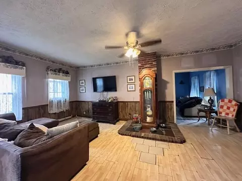 Living - 39 Payne St, Springvale, ME 04083 photo 1 of 2