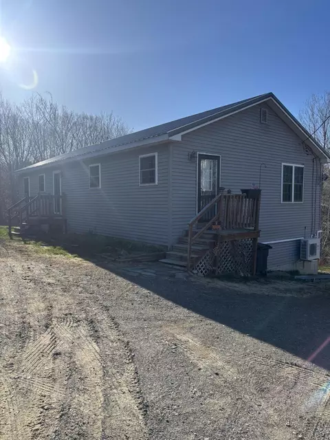 277 Murray Rd, Carmel, ME 04419