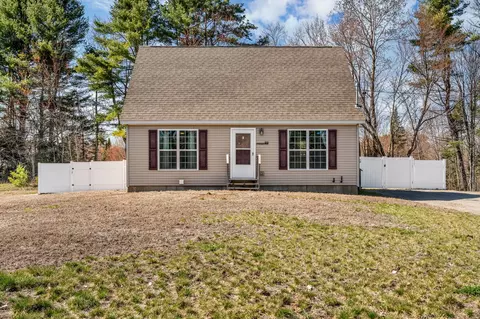 20 Stream Ln, Canaan, ME 04924