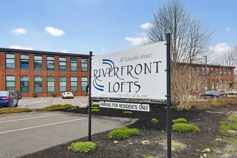 30 Lincoln St #215, Westbrook, ME 04092