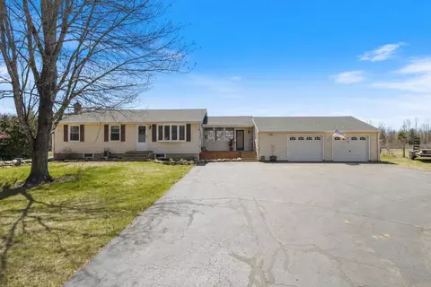 174 Mckenney Rd, Saco, ME 04072