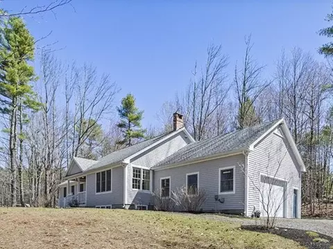 280 Pond Rd, Mount Vernon, ME 04352