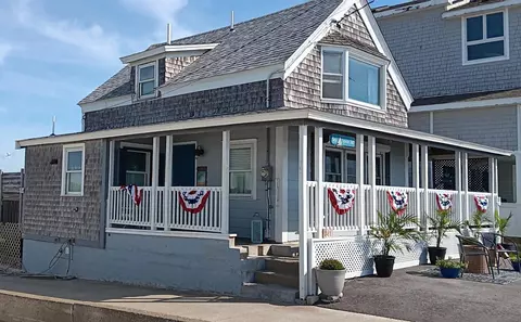341 Webhannet Dr, Wells, ME 04090