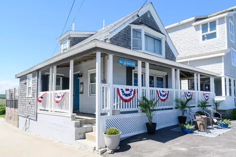 341 Webhannet Dr, Wells, ME 04090