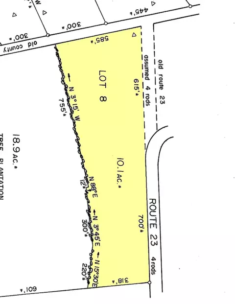 11 Old County Road, Hartland, ME 04943