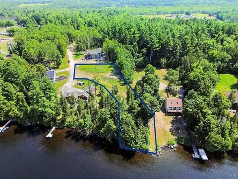 40 Heather Ln, Sidney, ME 04330