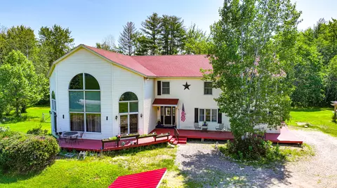 137 Mcneil Rd, Fryeburg, ME 04037