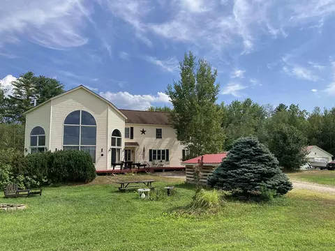 137 Mcneil Rd, Fryeburg, ME 04037