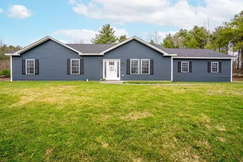 2 Howards Ln, Windsor, ME 04363