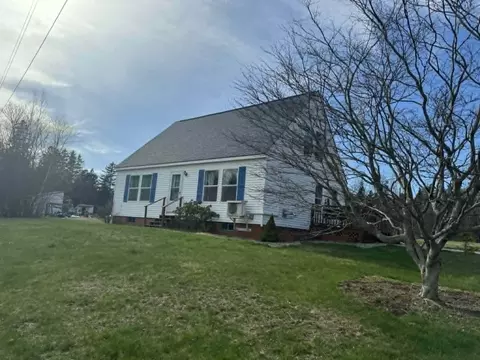 20 Damon Rd, Stockton Springs, ME 04981