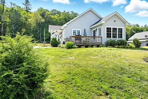 133 Lake Rd, Norway, ME 04268