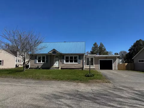 5 Linwood Ave, Augusta, ME 04330