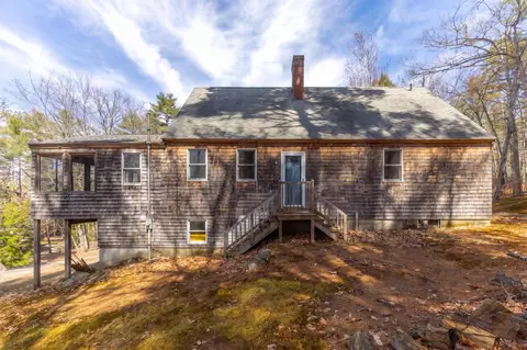 50 Knob Hill Rd, Naples, ME 04055