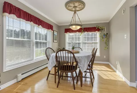 Dining - 117 Mclellan Rd, Gorham, ME 04038 photo 2 of 2