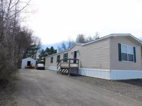 33 Lorna Ln #33, Glenburn, ME 04401