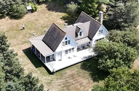 55 Ferry Rd, Swans Island, ME 04685