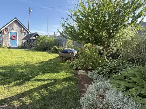 Exterior - 55 W Main St, Vinalhaven, ME 04863 photo 4 of 6
