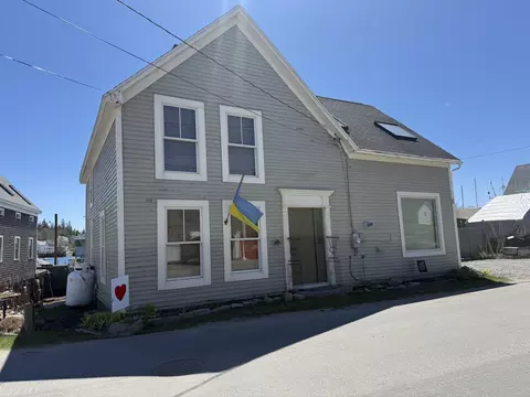 Exterior - 55 W Main St, Vinalhaven, ME 04863 photo 6 of 6