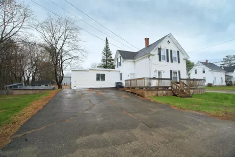 398 Brunswick St, Old Town, ME 04468