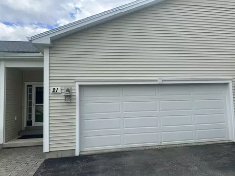 21 Primrose Pl #35, Bangor, ME 04401