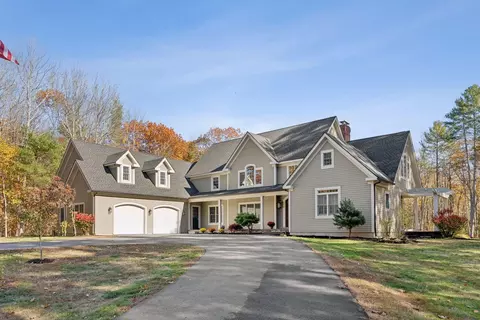 1390 N North Berwick Rd, Wells, ME 04090