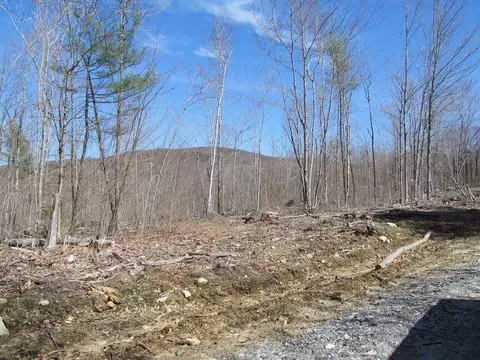 25 Klondike Hill Ln # -9, West Paris, ME 04289
