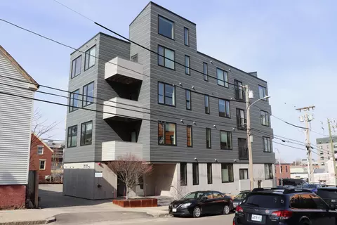 60 Parris St #103, Portland, ME 04101