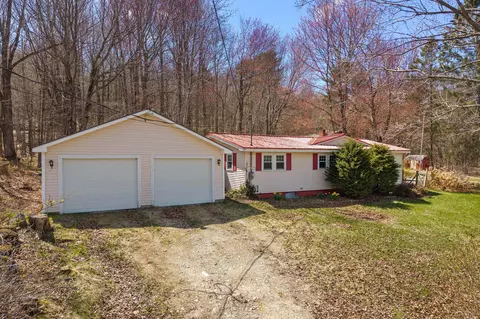 110 High St, West Paris, ME 04289