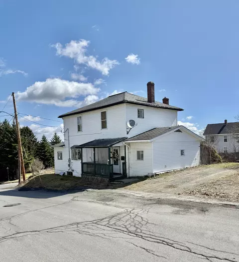 144 6th Ave, Madawaska, ME 04756