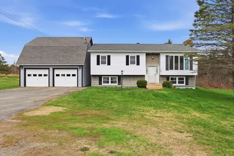 1594 Bangor Rd, Clinton, ME 04927