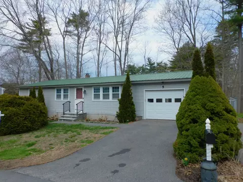 5 Camden Ave, York, ME 03909