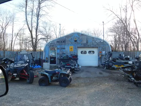 782 Main Rd, Milford, ME 04461