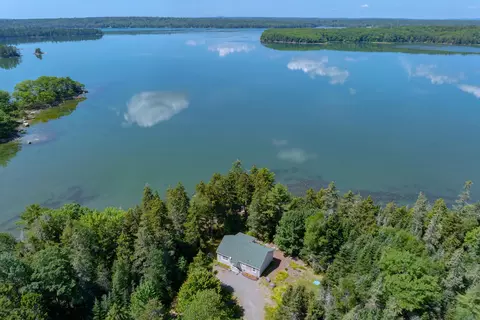 73 Taunton Bay Shores Rd, Franklin, ME 04634