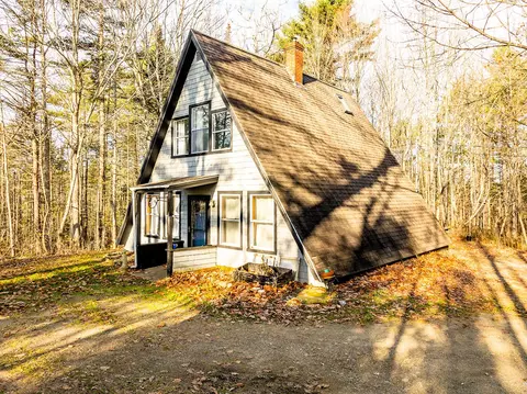 60 Doak Rd, Belfast, ME 04915