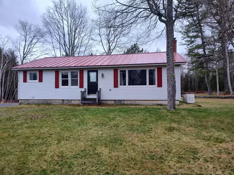 116 Mayhew Manor Rd, Greenville, ME 04441