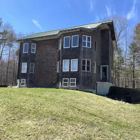20 Bean Hl, Harmony, ME 04942